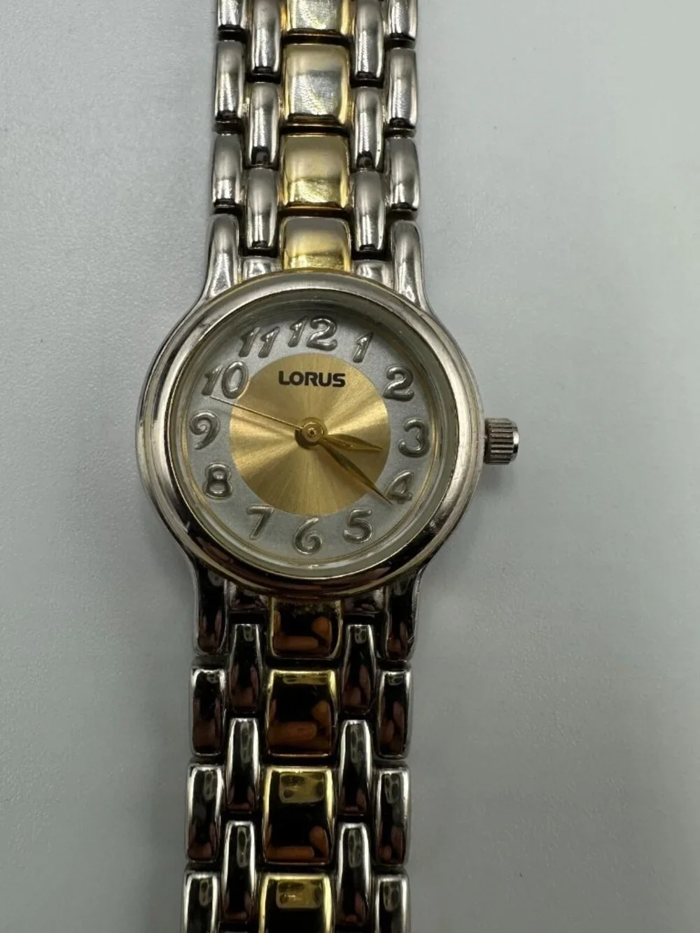 3/$30 Lorus Watch Women Silver Gold Two Tone Round 22MM Dial New Battery 7.5